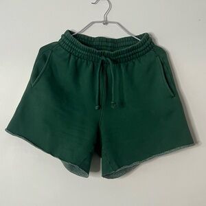 Aritzia TNA Cozy Fleece Boyfriend Mid Thigh Sweatshort ndrawstring in GD Kelp​